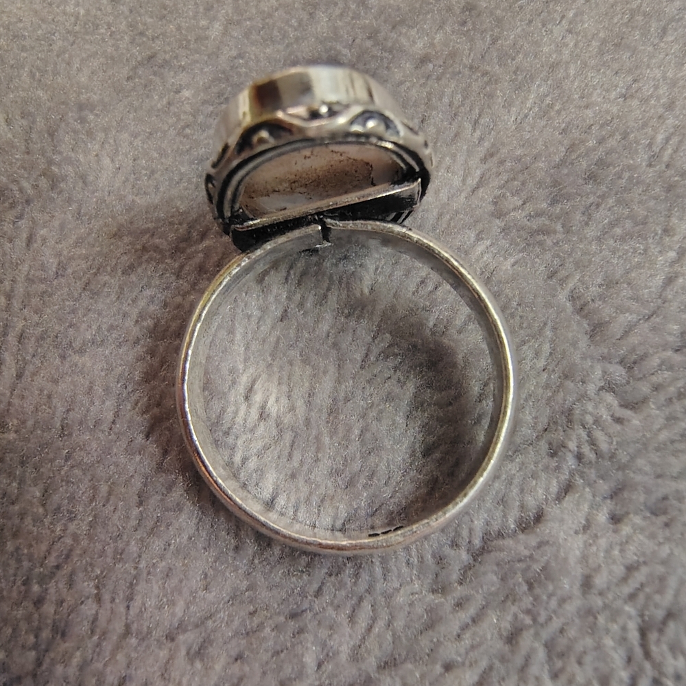 Blue Chalcedony Statement Ring - Picture 5 of 6